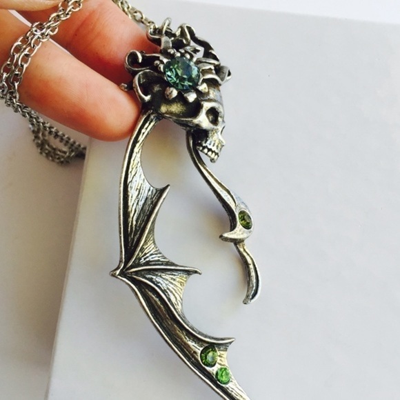 Gothic Skull Articulated Pewter Swarovski Pendant - Picture 2 of 4